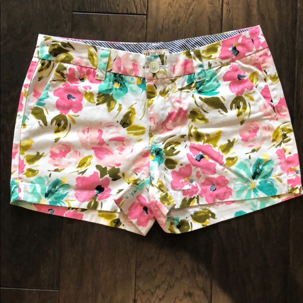 Flowers print shorts